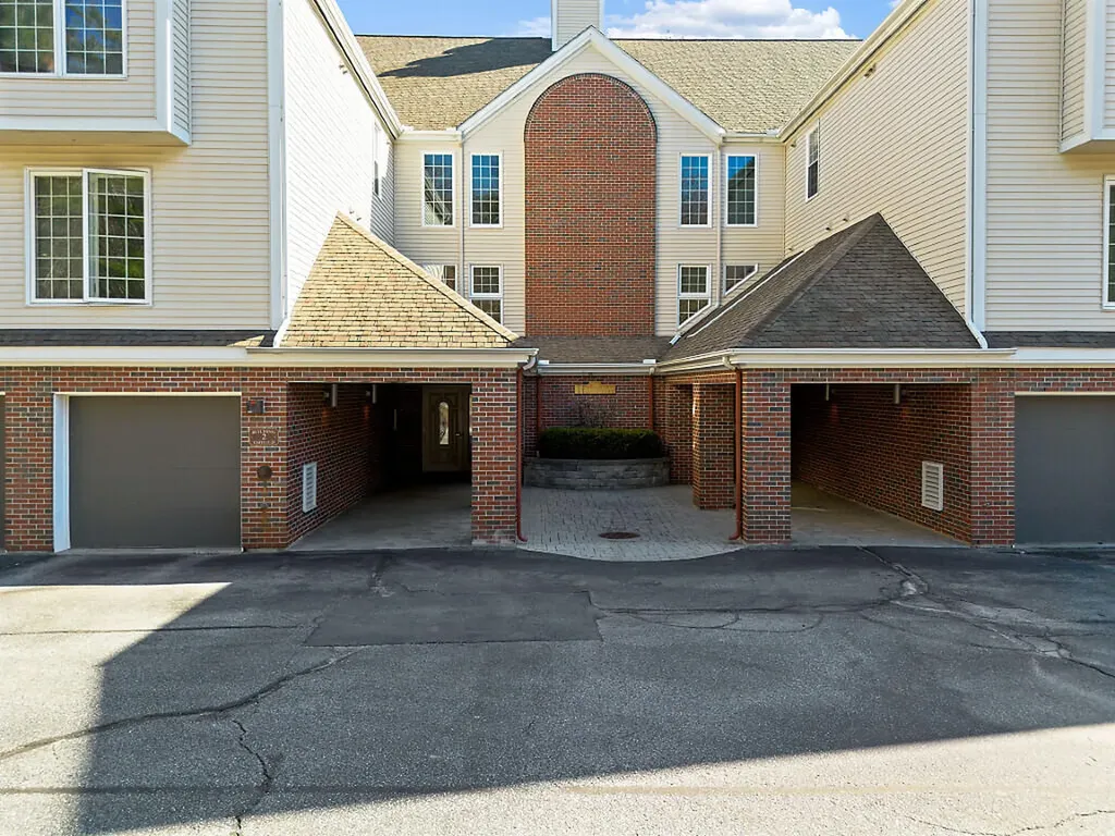2 Schooner Ridge Road Bath ME 04530