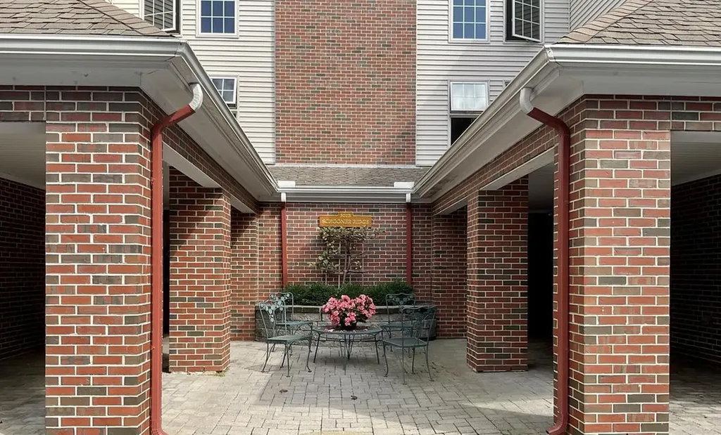 2 Schooner Ridge Road Bath ME 04530