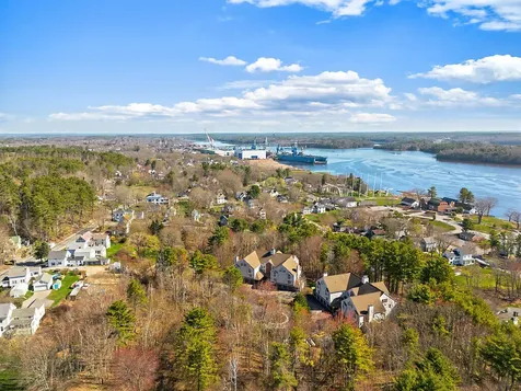 2 Schooner Ridge Road Bath ME 04530