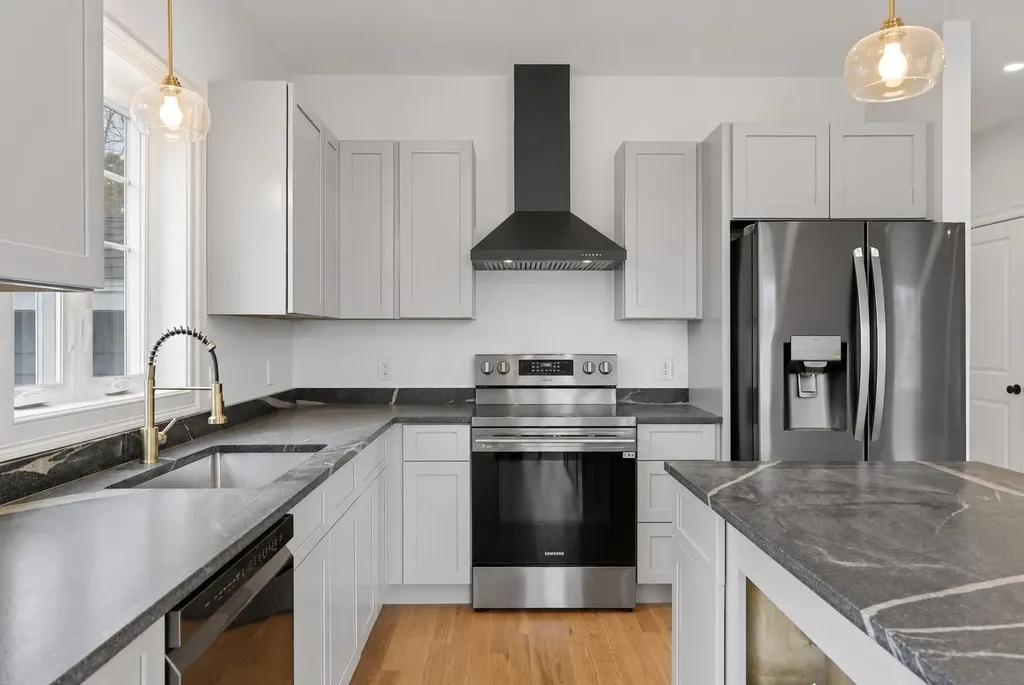 9 Dusty Rhoades Lane Windham ME 04062
