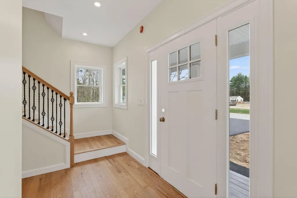 9 Dusty Rhoades Lane Windham ME 04062