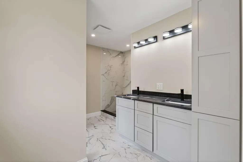 9 Dusty Rhoades Lane Windham ME 04062
