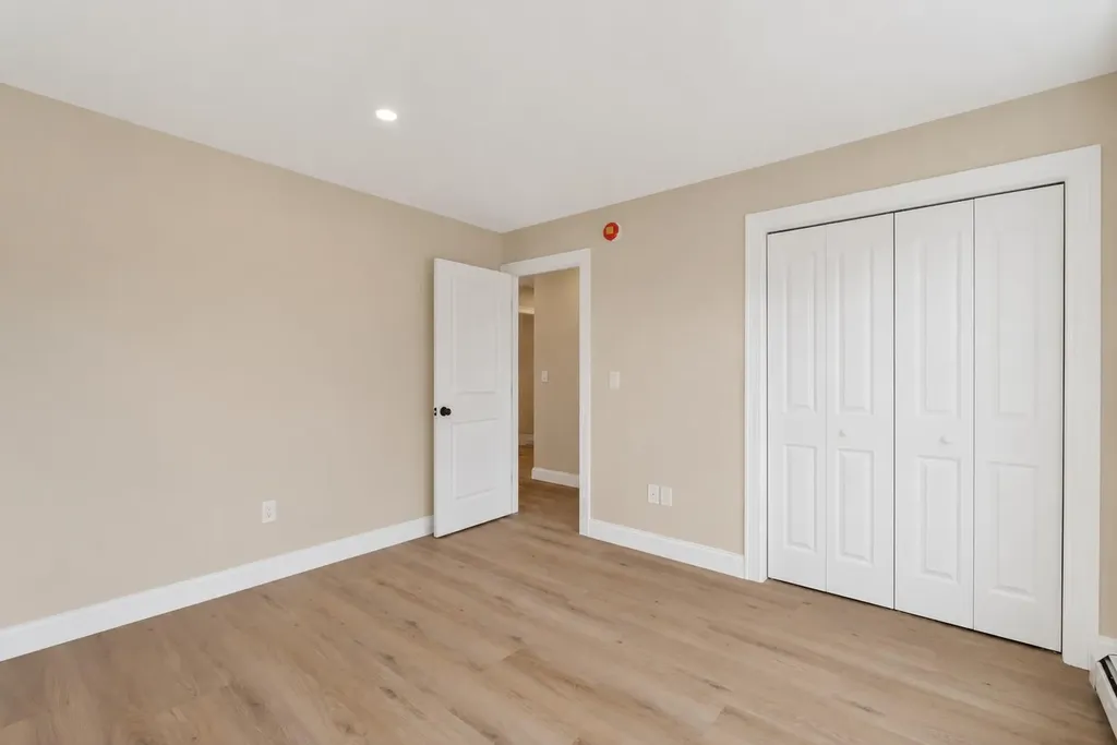 9 Dusty Rhoades Lane Windham ME 04062