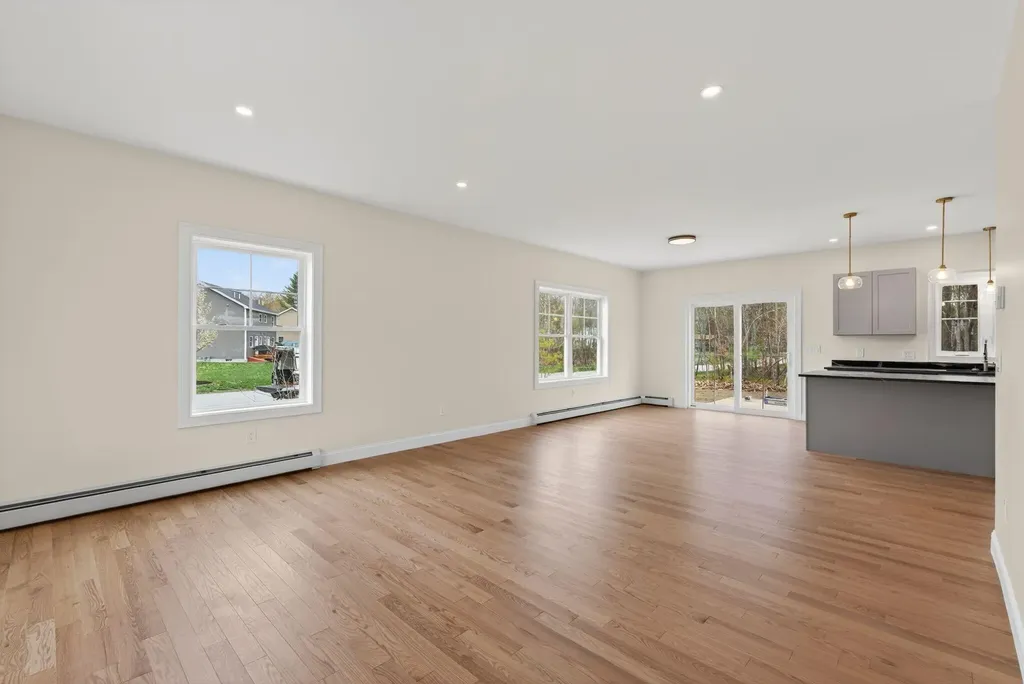 9 Dusty Rhoades Lane Windham ME 04062