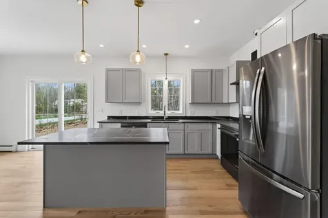 9 Dusty Rhoades Lane Windham ME 04062