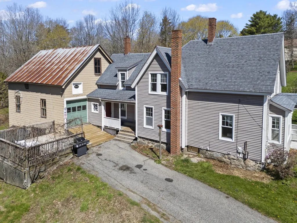 194 Oak Hill Road Auburn ME 04210