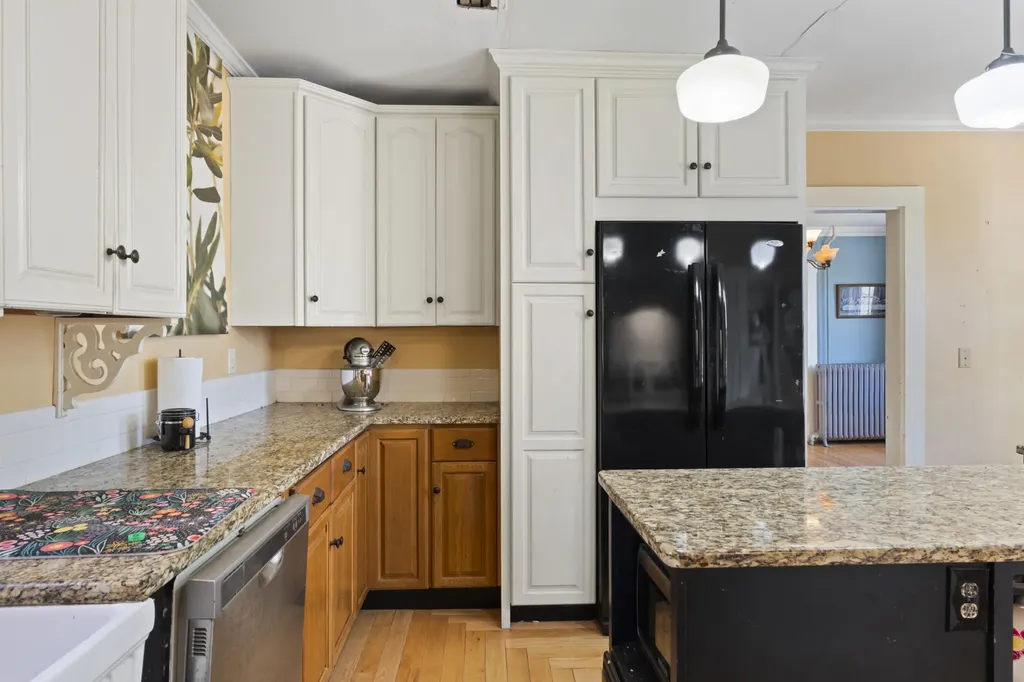 194 Oak Hill Road Auburn ME 04210