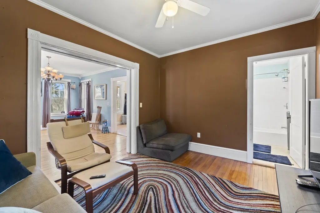 194 Oak Hill Road Auburn ME 04210