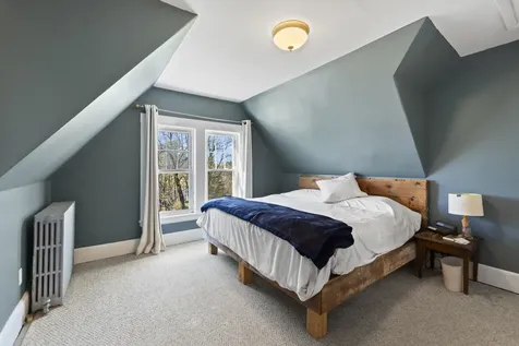 194 Oak Hill Road Auburn ME 04210