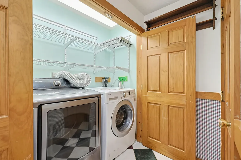 197 Old Country Way Limerick ME 04048