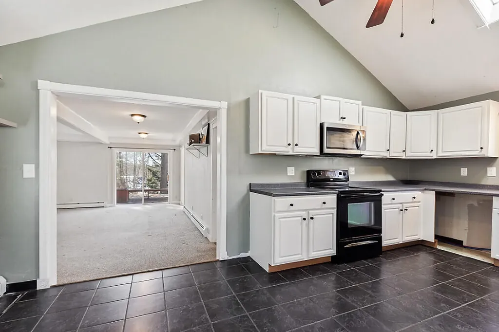 24 Indian Drive Woolwich ME 04579