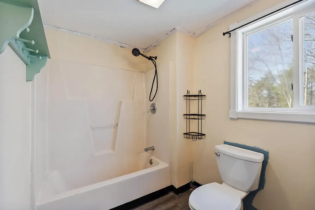 24 Indian Drive Woolwich ME 04579