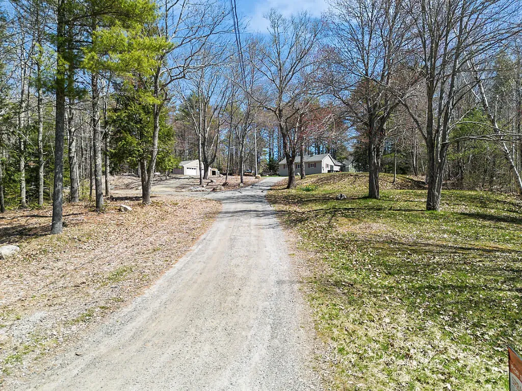 24 Indian Drive Woolwich ME 04579