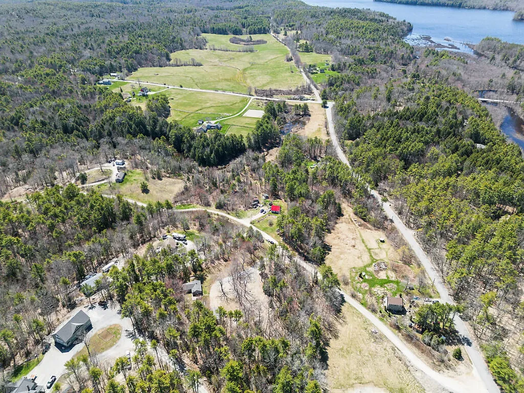 24 Indian Drive Woolwich ME 04579