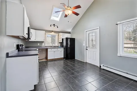 24 Indian Drive Woolwich ME 04579