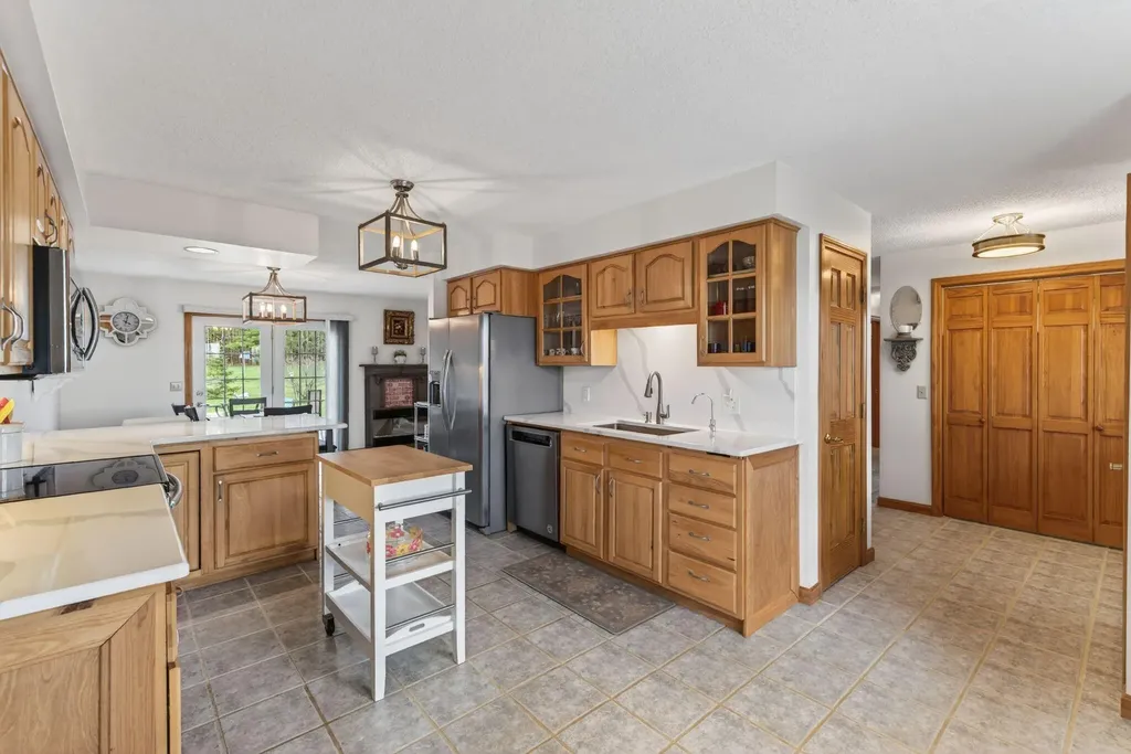 184-186 Pleasant View Ridge Road China ME 04358