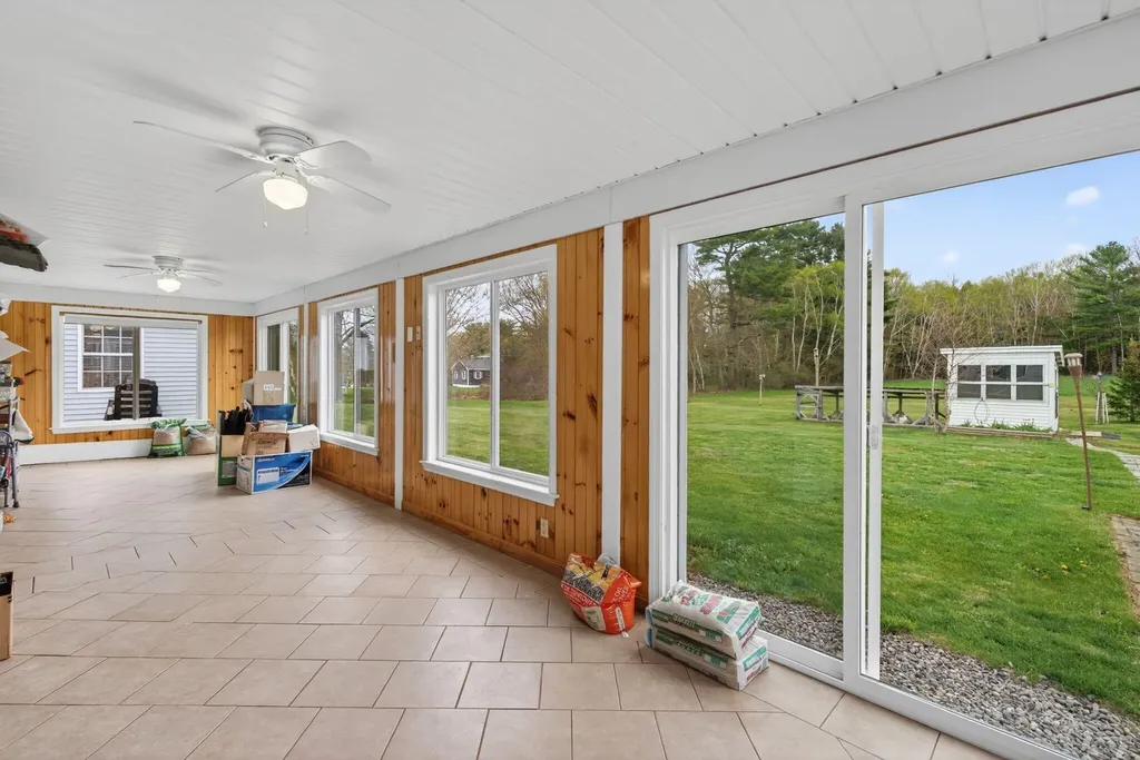 184-186 Pleasant View Ridge Road China ME 04358