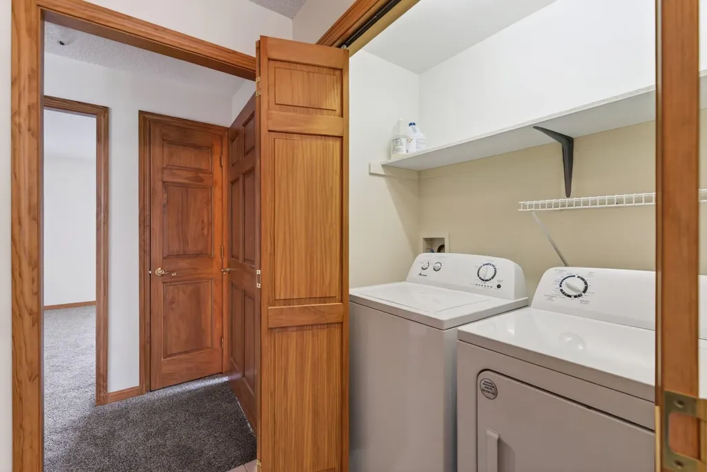 184-186 Pleasant View Ridge Road China ME 04358