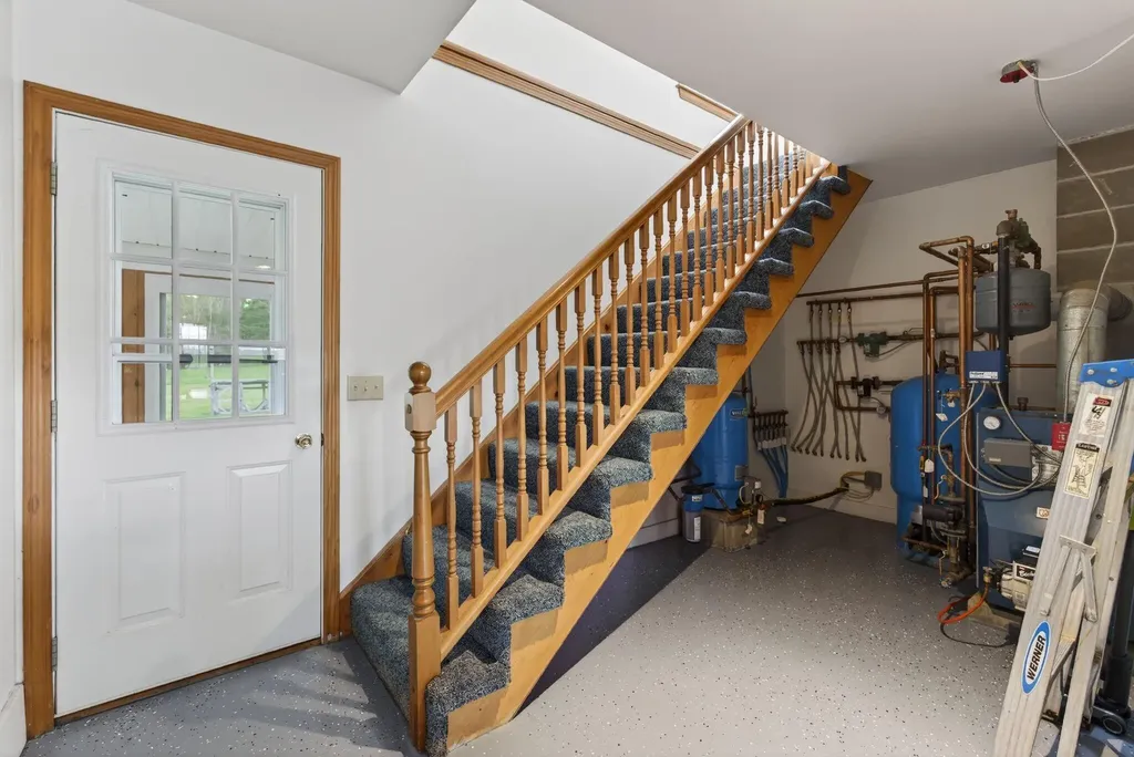 184-186 Pleasant View Ridge Road China ME 04358