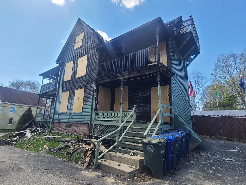 71 North Street Westbrook ME 04092
