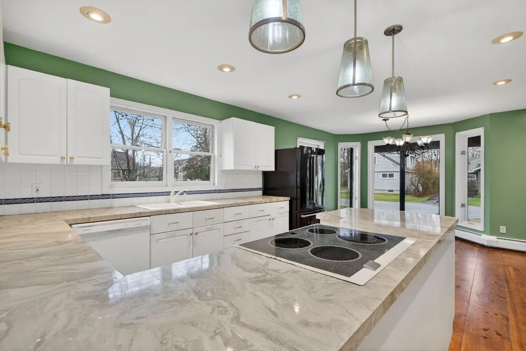 416 Drakes Island Road Wells ME 04090