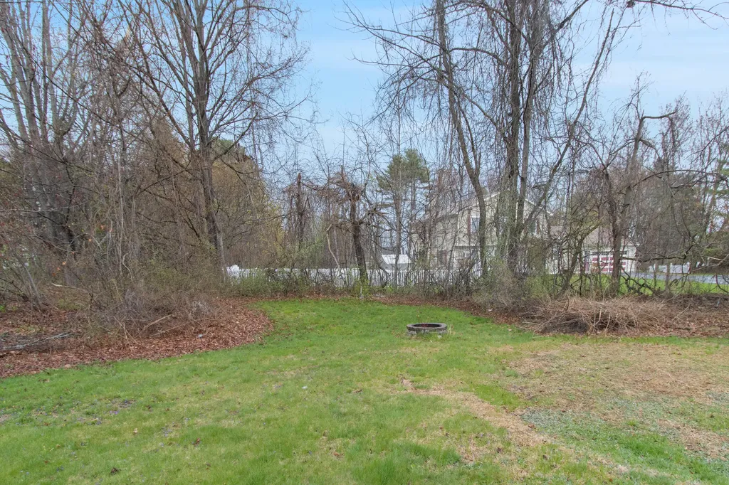 50 Loring Avenue Auburn ME 04210