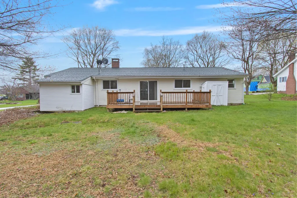 50 Loring Avenue Auburn ME 04210