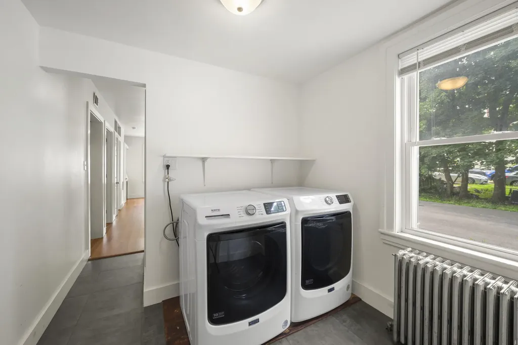 9 Pleasant Street Bath ME 04530