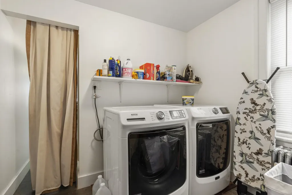9 Pleasant Street Bath ME 04530