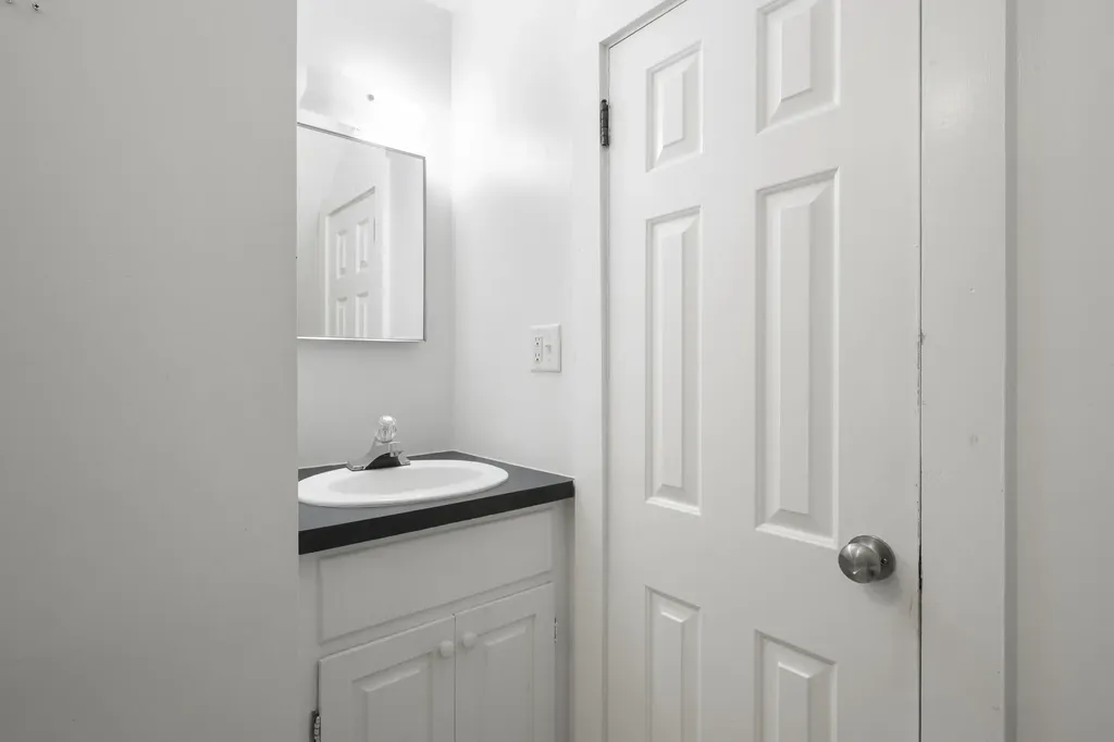 9 Pleasant Street Bath ME 04530
