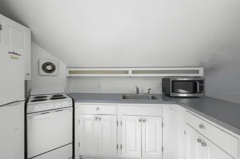 9 Pleasant Street Bath ME 04530