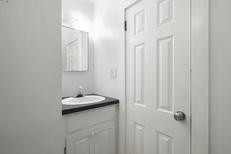 9 Pleasant Street Bath ME 04530