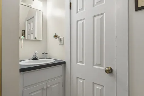 9 Pleasant Street Bath ME 04530