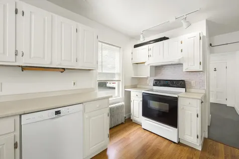 9 Pleasant Street Bath ME 04530