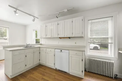 9 Pleasant Street Bath ME 04530