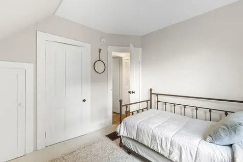 9 Chestnut Hill Street Camden ME 04843