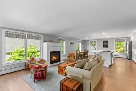 9 Chestnut Hill Street Camden ME 04843