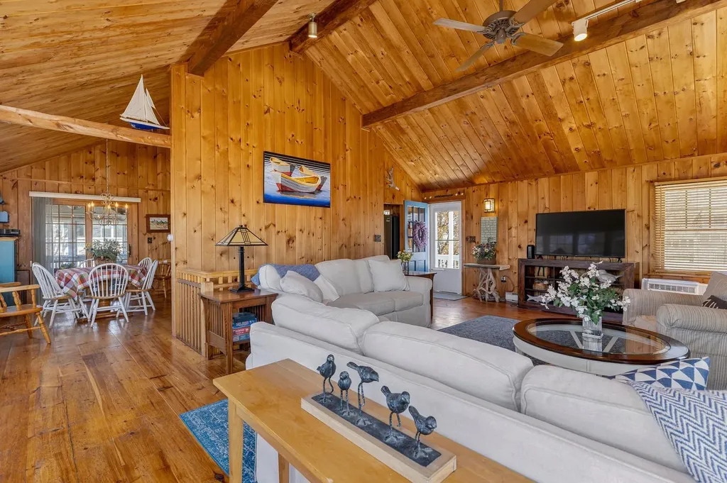18 New Salt Road Old Orchard Beach ME 04064
