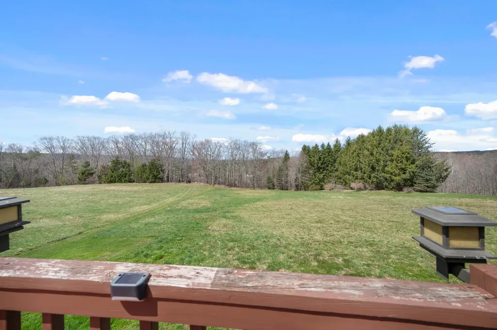 90 Sennebec Road Union ME 04862
