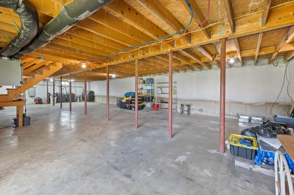 90 Sennebec Road Union ME 04862