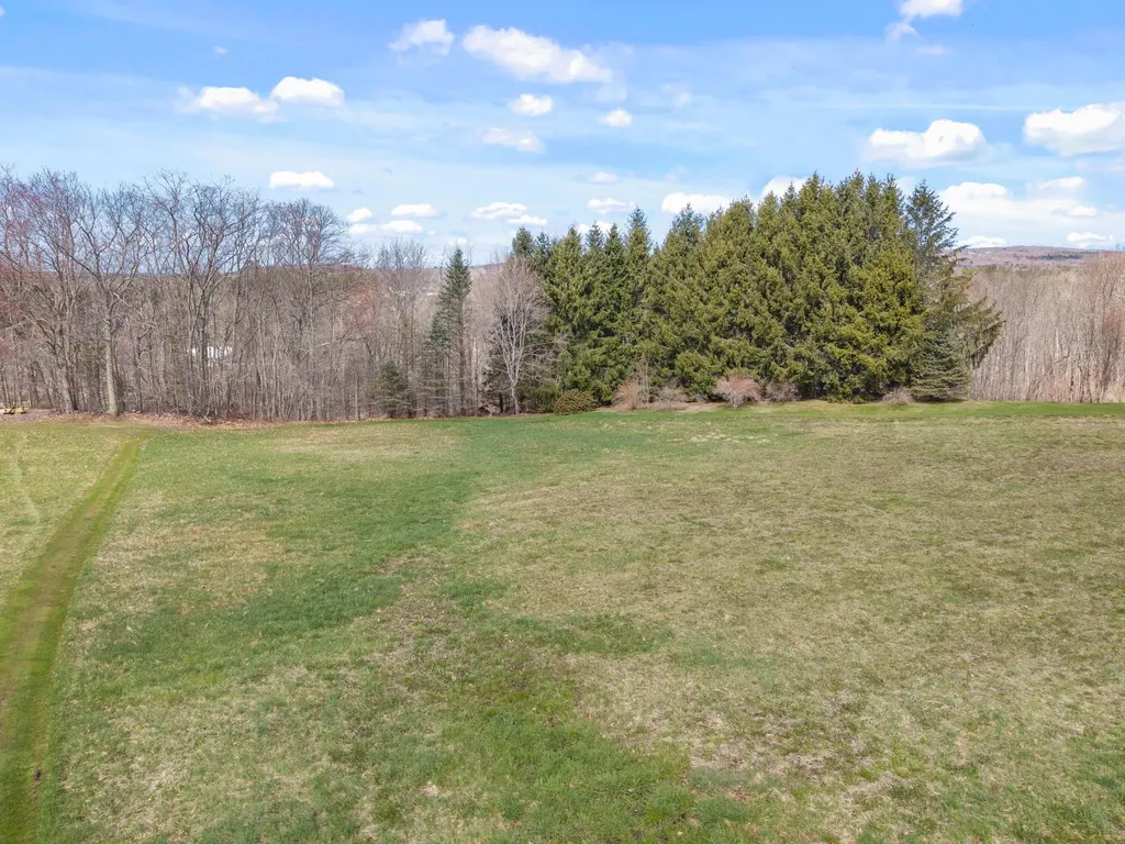 90 Sennebec Road Union ME 04862