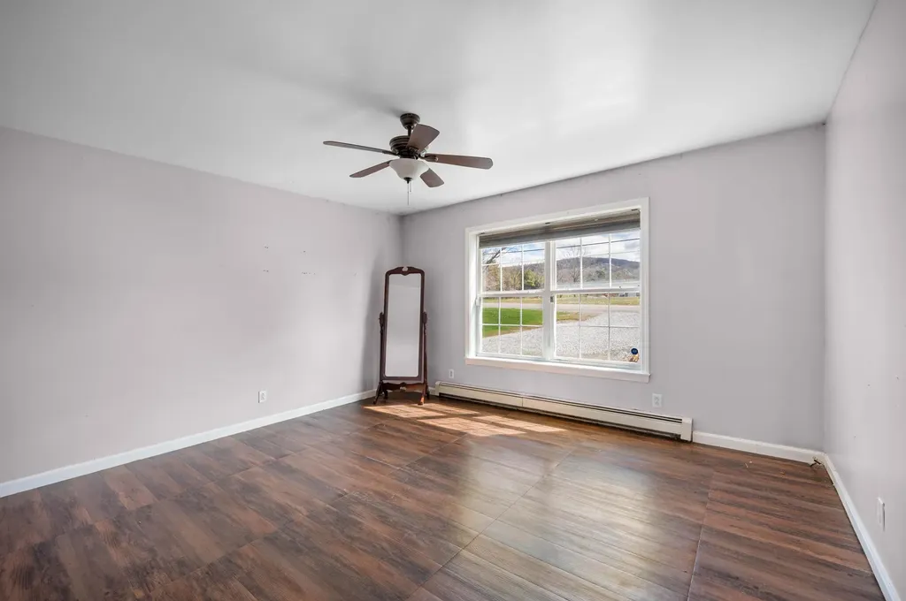 90 Sennebec Road Union ME 04862