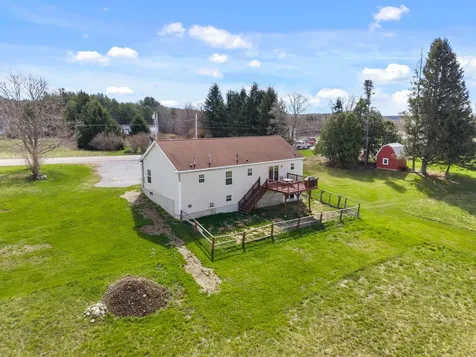 90 Sennebec Road Union ME 04862