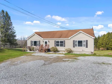 90 Sennebec Road Union ME 04862