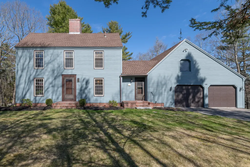 135 Fairwind Lane Yarmouth ME 04096