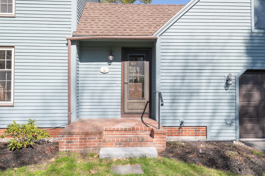 135 Fairwind Lane Yarmouth ME 04096