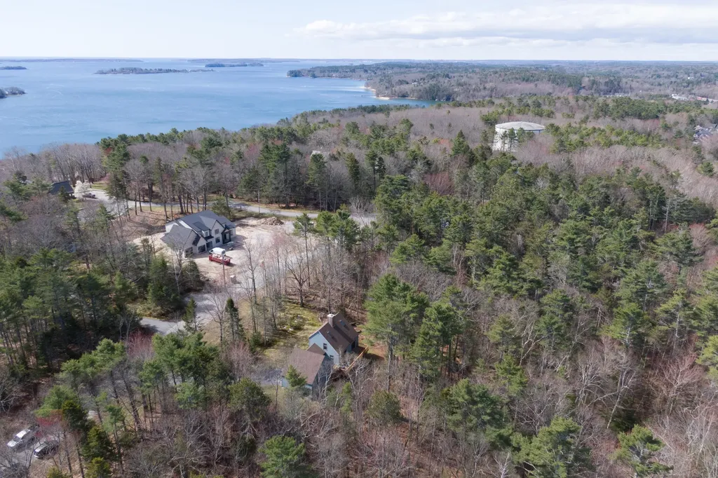 135 Fairwind Lane Yarmouth ME 04096
