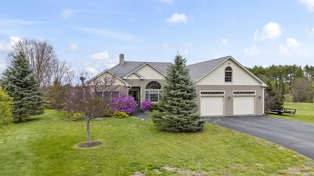 20 Cortland Avenue Turner ME 04282