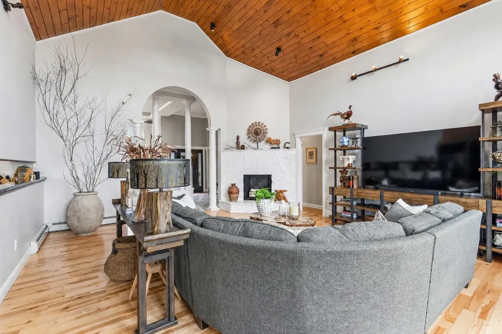 20 Cortland Avenue Turner ME 04282