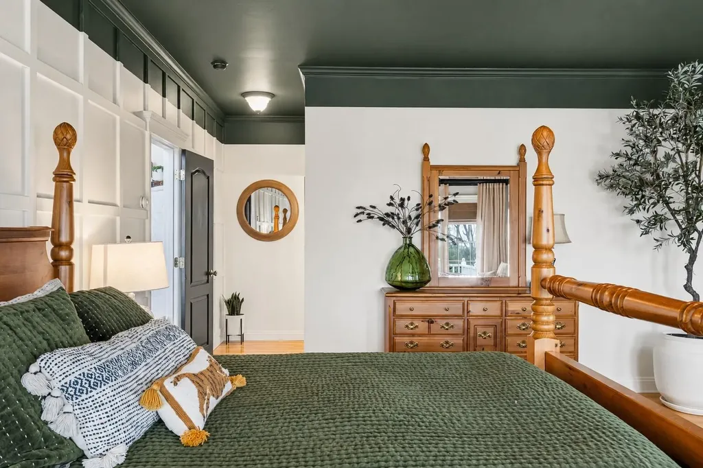 20 Cortland Avenue Turner ME 04282